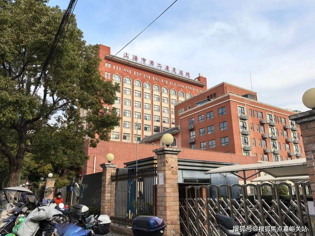 心 - 环境户型价格地址楼盘详情配套电话交房时间配套交房时间江湾金茂府 (售楼中心) 电话 - 宝山淞南江湾金茂府销售中(图9)